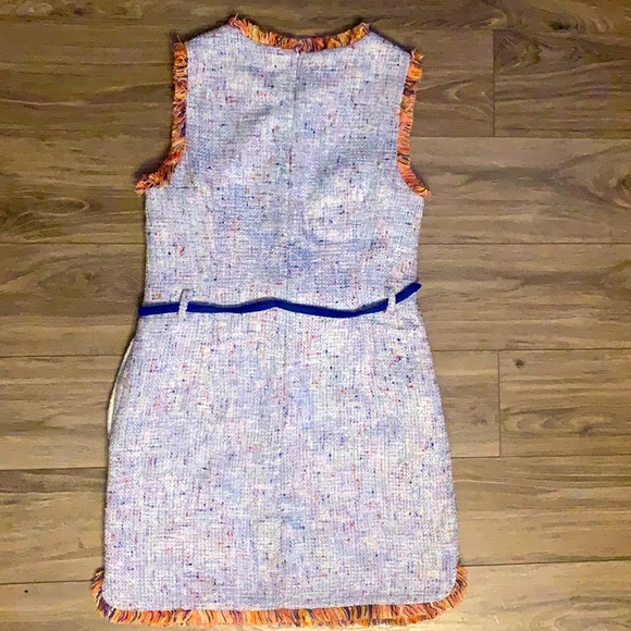 Textured fabric dress - Picture 2 of 3